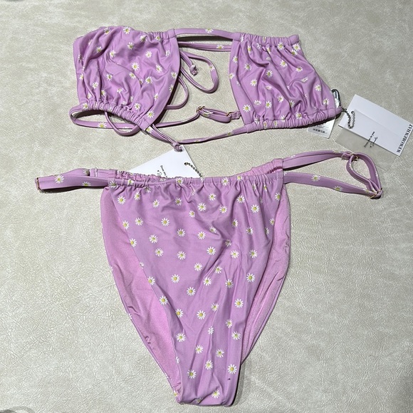 WeWoreWhat Lilac Daisies Bikini Set - Picture 2 of 4